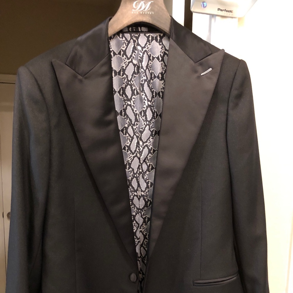 Tuxedo blazer